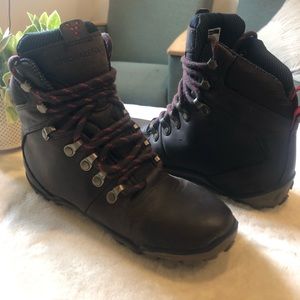 Vivo Barefoot tracker/hiking boots